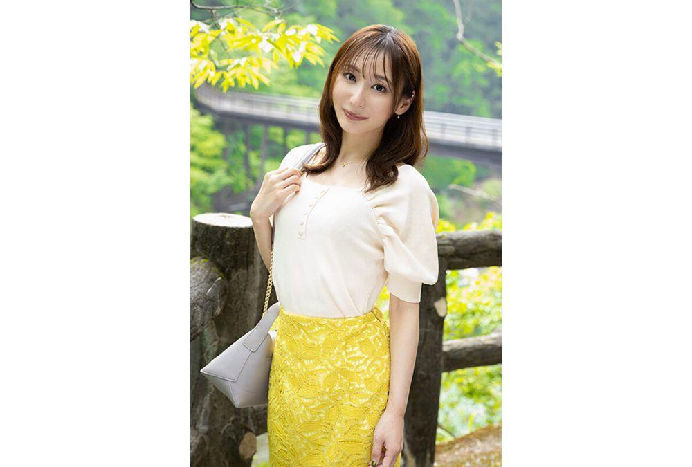 SOON-009 Anytime, Anywhere Married Woman Onahole Hot Spring Trip Adachi Yuri Screenshot 10