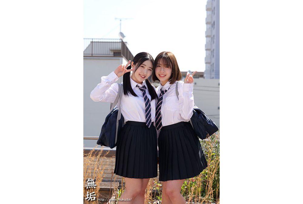 MUKD-558 I Want To Be Sandwiched Between Two Beautiful Girls Who Are Good Friends. A Perverted Old Man Appears. He Invites Two Students To His House, Makes Them Wear Lewd Cosplay Costumes, And Has Sex With Them. Screenshot 8