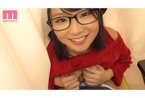 MIDE-893 Salon De Slut Whispering Big Breasts In The Ear Sexual Feeling Beauty Salon That Invites Erection Fumika Nakayama Screenshot