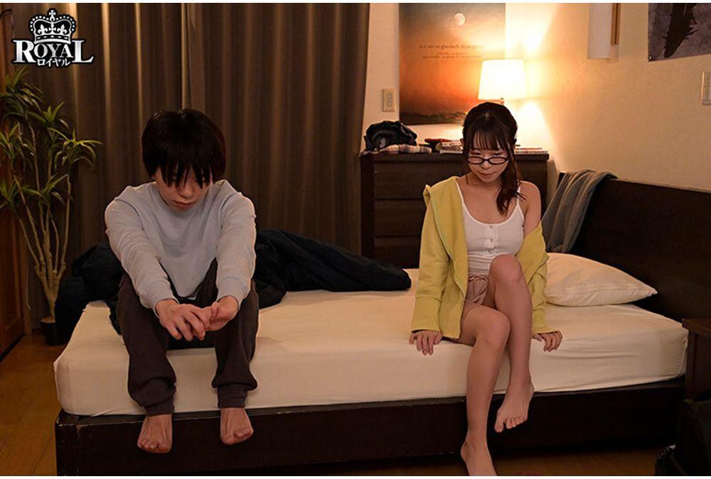 ROYD-259 My Sister Is Plain And Modest, But When She Takes Off Her Glasses, She Turns Out To Be A Stunning Beauty, And When I Couldn't Resist, She Started With A Dry Hump And Then Inserted It Raw, Giving Me My First Creampie. Ririka Amami Screenshot 7