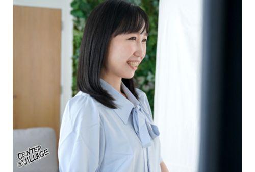 JRZE-224 First Time Filming A Married Woman Documentary Mutsumi Matsuoka Screenshot