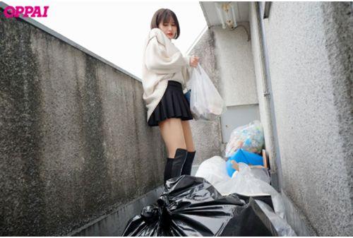 PPPE-129 When I Complained To The Neighbor's Garbage Room, Uncle Kodo Turned Into A Libido Monster! A Strange Smell That Will Never Let You Get Away Without Pulling Out Impregnation And Unequaled Hold Creampie Riho Fujimori Screenshot