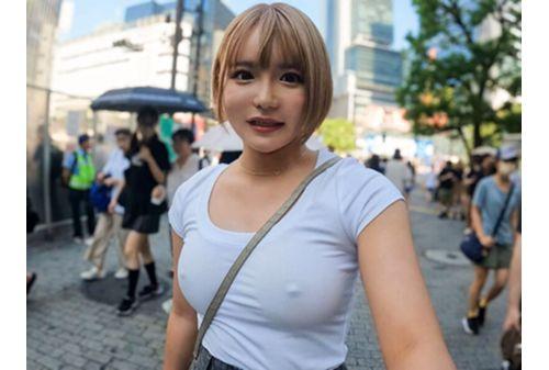 MTALL-096 Sara Tsukihi Walks Around Eating Amateur Men While Taking A You●ube Shoot, And Walks Around Without A Bra On Her Nipples Screenshot