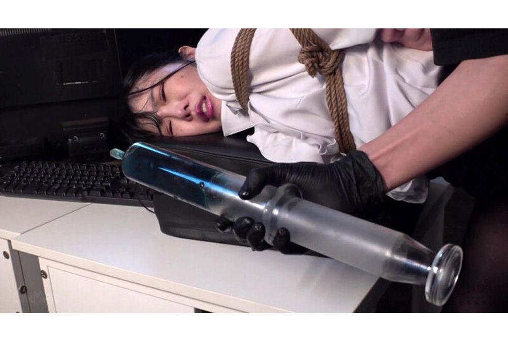 CMN-258 My Beautiful Female Boss Is A Masochist And A Delusional Sexual Desire Demon Miura Mirei Screenshot 13