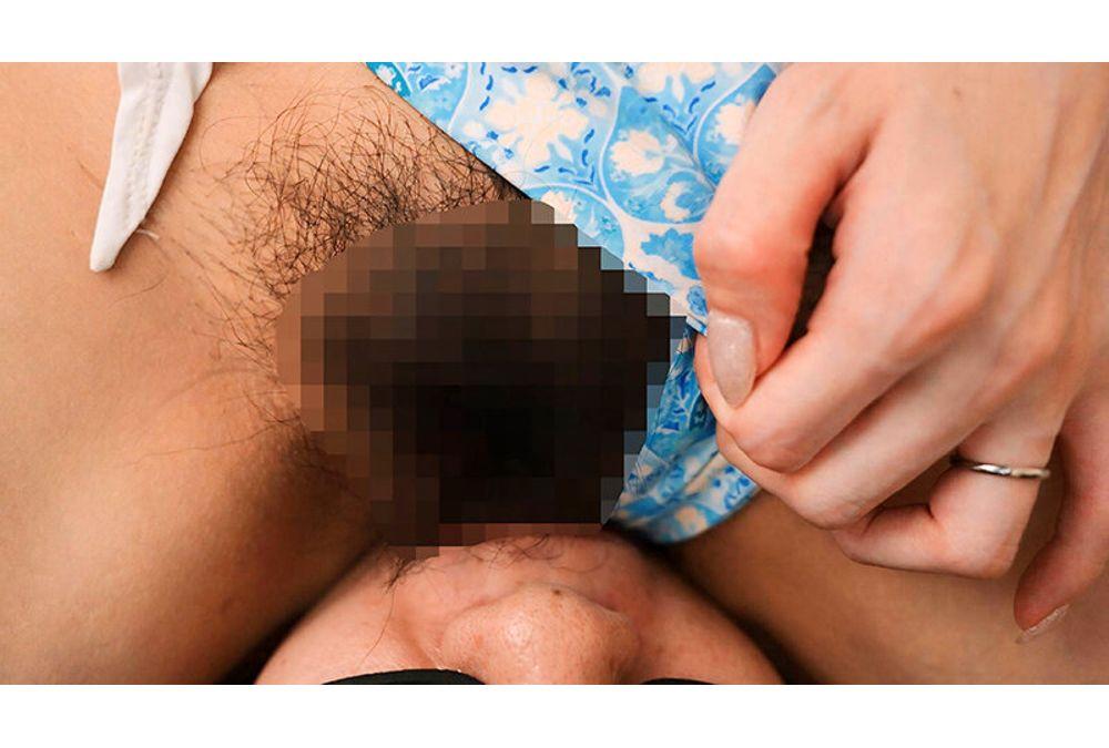 FTHTD-222 "Oh No, Is It My Fault? Auntie's In A Difficult Position." While Receiving A Massage At The Home Spa Run By My Big-breasted Aunt, A Former Slut, My Crotch Reacted With Full Force. My Dick Writhed In Agony As Her Long Pubic Hair Got Tangled In My Bare Pussy. I Wanted Her To Put It In So Badly, But She Kept Teasing Me Like This... Mayu Suzuki Screenshot 9