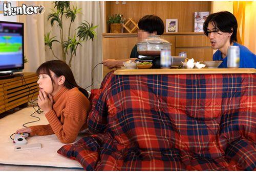HUNTC-049 "I'm Wetter Than Usual..." NTR Inside The Kotatsu! Secretly Having Intense Sex In Front Of My Best Friend With My Best Friend's Girlfriend Under The Kotatsu Without Anyone Finding Out! Screenshot 9