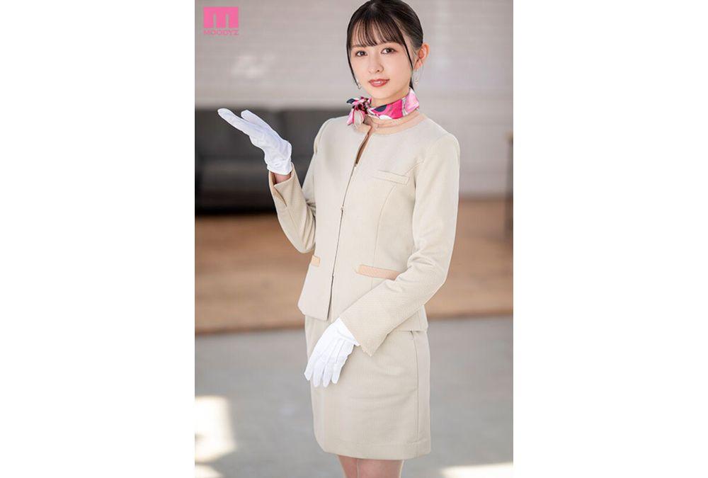 MIKR-046 Newcomer: Do You Like Beautiful Ladies? FIRST CLASS Elevator Girl Exclusive Yukimura Izumi AV Debut! Screenshot 6