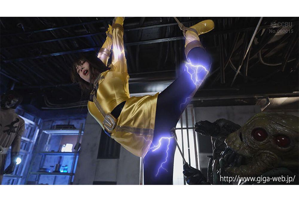 SPSF-55 Sentai Heroine Action Pinch ~ Fallen Star Sea Squadron Kaiser Five Kaiser Yellow [Action Pinch Arc] Moa Wakatsuki Screenshot 15