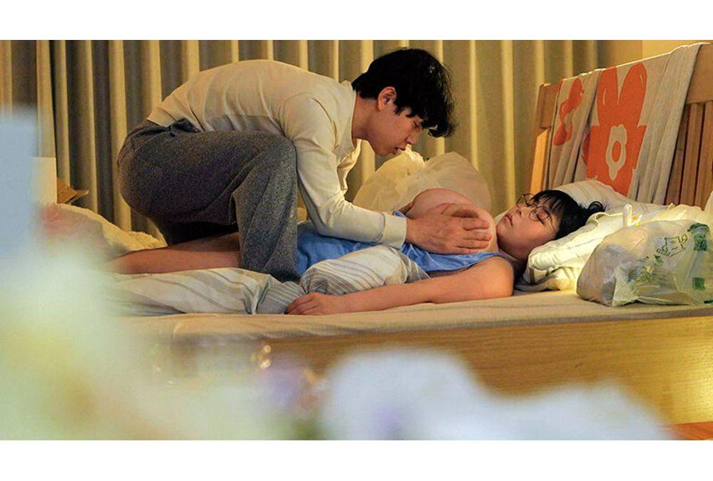 MKMP-735 Shared Sex In A Garbage Room: I Used Up All My Energy On My Lazy Aunt's Overflowing Feminine Scent And Her Voluptuous Body Spilling Out From Her Sloppy Clothes. - Yuria Yoshine Screenshot 12