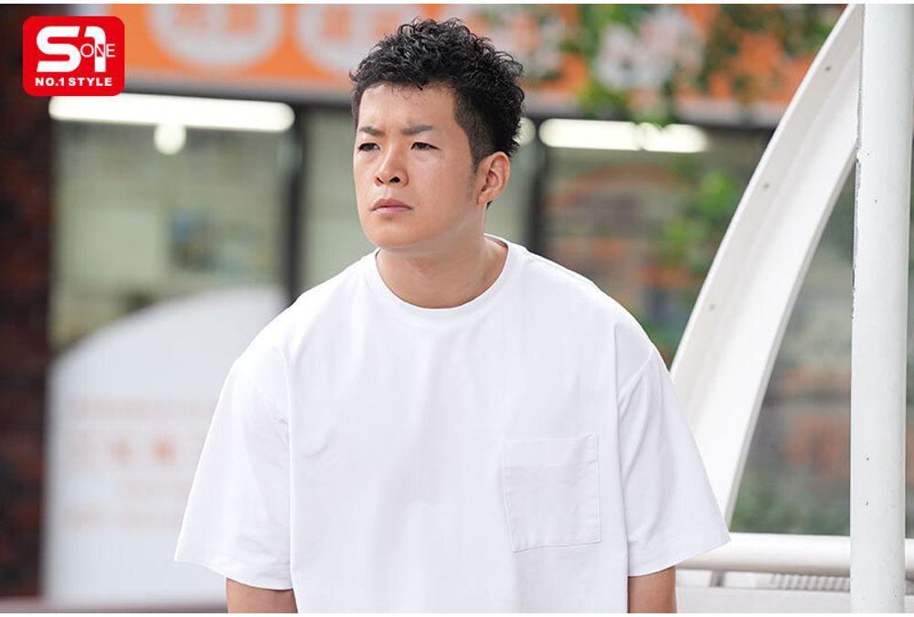 SNOS-135 Her Breasts Are Bigger Than Her Face... The Fate Of A Married Prostitute Who Is Recognized Only By Her Breasts... While Her Husband Is Away, Minami Haru, An M-cup Who Is The Go-to For The Neighbors, Gets As Much Sex As She Wants Screenshot 10