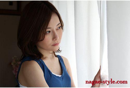 NSFS-251 A Married Woman's Ulterior Motive: She Wants To Be Done By Force. Sachika Akimoto Screenshot
