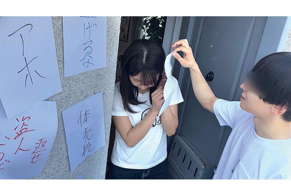 HRSM-136 Debt Collectors Expose Four Struggling Students Who Came To Tokyo From The Countryside And Had To Spread Their Legs Because They Had No Money. Their Human Rights Were Ignored And Their Debtors Were Forced To Take Their Huge Cocks. Screenshot 11