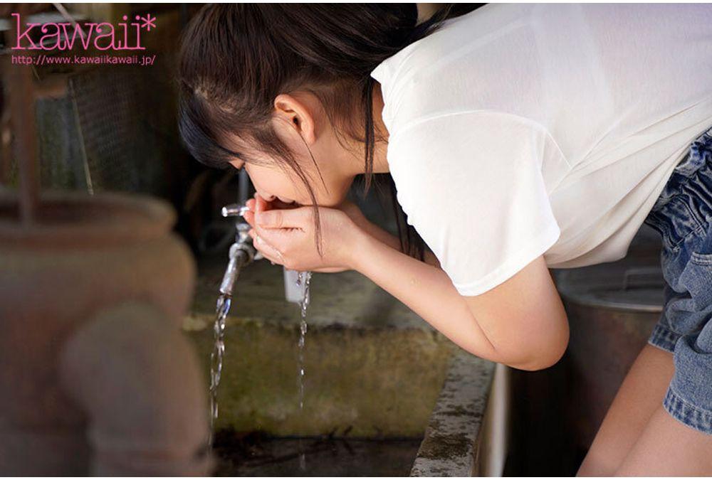 CAWD-880 This Innocent Girl, Raised In The Bounty Of The Forest And Surrounded By Nature, Actually Wants To Have Sex With A Passionate Older Man! Miori Hiiragi, A Girl Living With Her Grandfather In A Depopulated Area Of Yamanashi Prefecture, Makes Her AV Debut. Screenshot 16