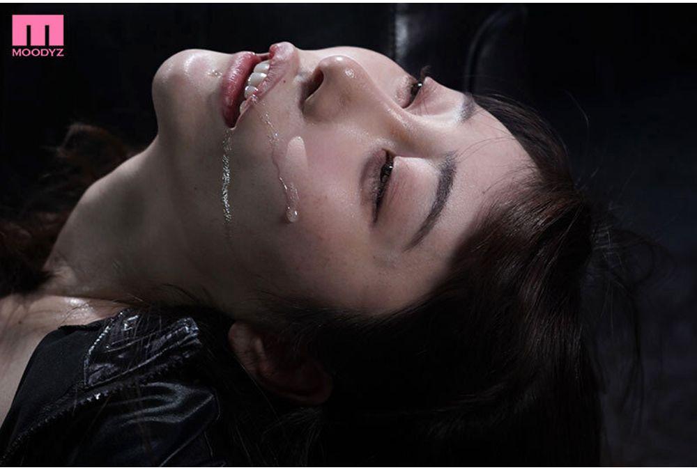 MIDA-678 Decoy Investigator Mayu - Drug-Induced Sex And Infiltration - Aerial Undercover Investigation - Mayu Shino Screenshot 10