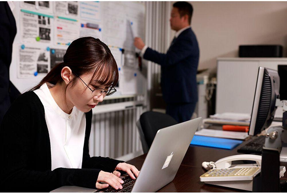 AKDLD-325 Having Sex With A Plain Senior Who Is Disliked At Work Is Just My Type... Screenshot 17