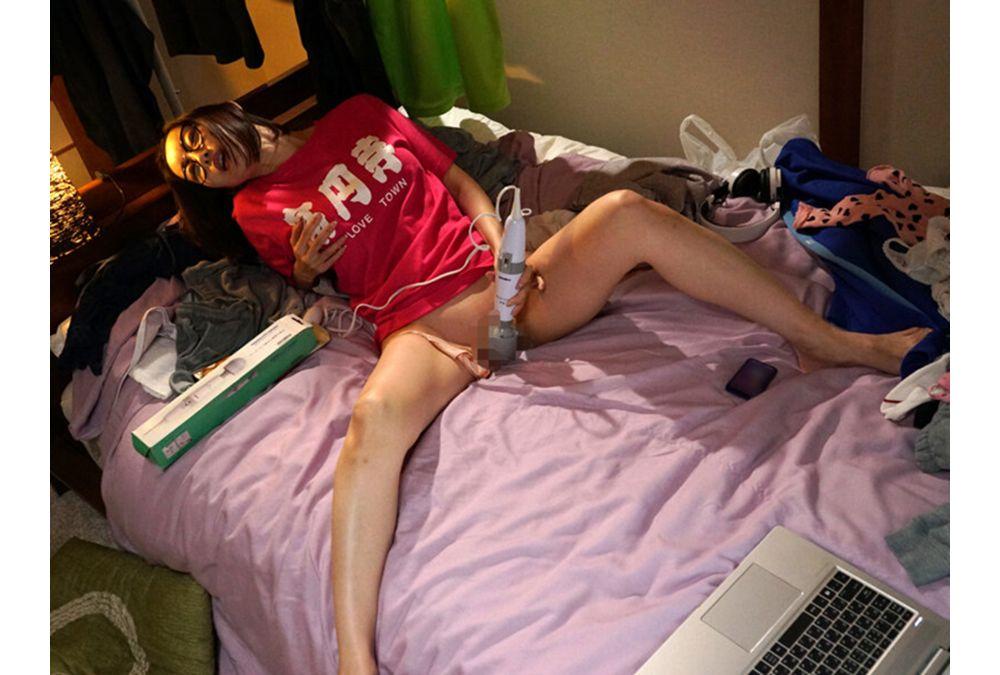 GVH-827 30-year-old Shut-in, Dirty-talking NEET, Sumire Kurokawa Screenshot 15