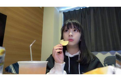 PKPT-008 1K Creampie Room Swallowing Document J Cup Strongest Body Daughter Kisaki Alice-chan Screenshot