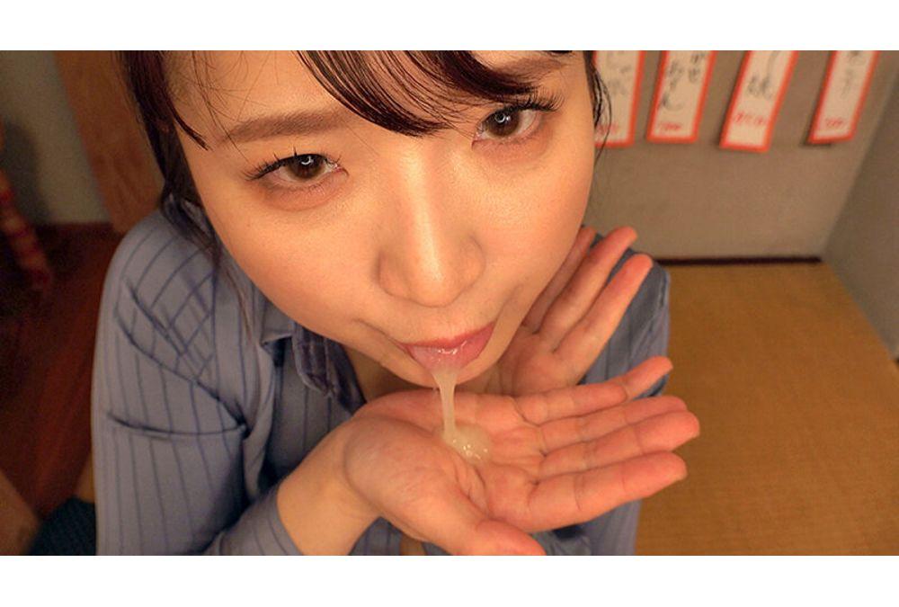 DOKS-693 My Favorite Cute Junior Office Lady Transforms When She's Drunk!? A Wild Vacuum Blowjob In A Private Room At An Izakaya Where Getting Caught Would Be Disastrous. Screenshot 14