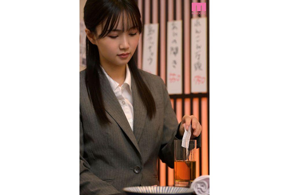 MIDA-331 Yandere Office Lady Who Loves Her Boss Too Much Wants Proof She Had Sex, So She Gives Him Sleeping Pills & Erection Drugs, And Reverse Rapes Him Cowgirl Creampie 15 Times Momoka Izumi Screenshot 5