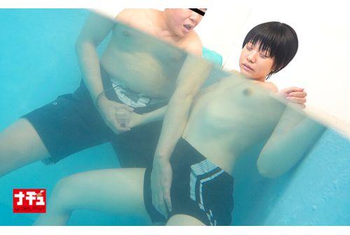NHDTC-082 Flat-chested Girl Tries Out Wearing A Men's Swimsuit. A Big-dicked Guy Finds Out She's A Girl At The Local Swimming Pool And Cums Inside Her...it Was The Worst! Screenshot 14