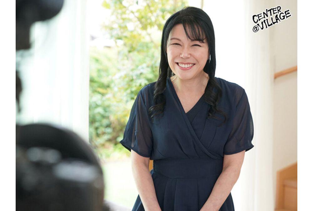 JURA-152 First Shooting Of A Sixty-Something Wife Document Chapter 2 Sumire Katsuki Screenshot 7