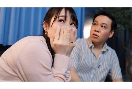 HEZ-793 Swapping Couples: My Wife And Coworker Disappear Into The Bedroom... A Few Minutes Later, I Hear The Wife Moaning. ~Couples Who Crossed The Line~ 2 Episodes Included Screenshot 12