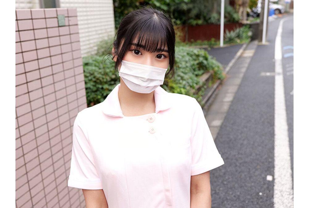 DVEH-084 Dental Hygienists Who Look Incredibly Beautiful In Their Masks, Lol. Would You Like To Steal A Virgin's First Kiss Under The Blue Sky?! They Remove Their Masks And Reveal Their Beautiful Faces, Staring At Him With A Super Intense French Kiss, Stealing His First Kiss And Leaving Him Super Turned On! They Forget About Work And Give The Virgin A Deep Kiss And A Raw Creampie. Screenshot 14