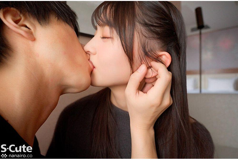 SQTE-711 This Girl Is Insane!! She Gets All Lovey-dovey When Drunk, A Kiss-loving Beautiful Girl Who Squirts During Sex - Yukimura Izuki Screenshot 15