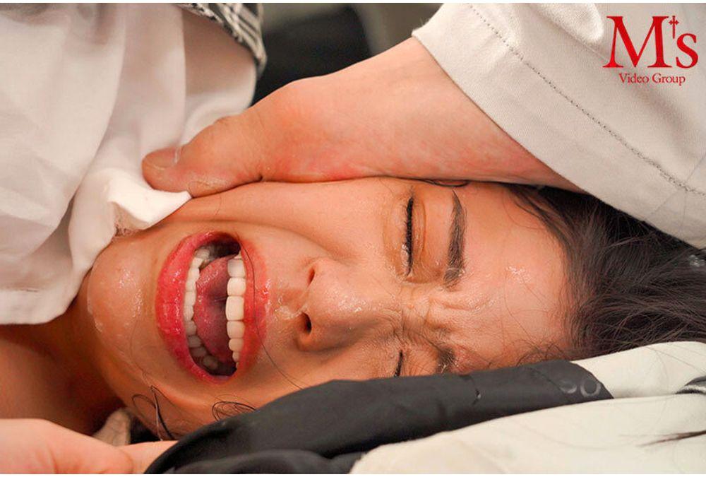 MVSD-708 A Noble And Beautiful Wife's Throat Is Utterly Violated And Gang-raped In A Heinous, Foul-smelling Ramanta. Gagging... Throat Bulging... Vomiting... The President's Wife, Miyuki Shiori, Is Imprisoned In A Squalid Room And Subjected To Ramanta, Reduced To A Human Toilet For The Throats Of Hideous Men. Screenshot 14
