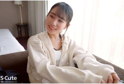 SQTE-513 ``How Can A Man Feel Good?'' A Beautiful Girl With Little Experience Does Her Best To Have Sex In Front Of The Camera. Shion Chibana Screenshot