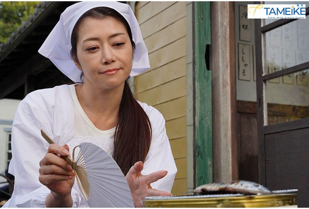 MFYD-129 Madonna X TAMEIKE 20th Anniversary Collaboration: A Beautiful Single Mother Working At A Portside Diner Has Intense, Ecstatic Sex With A Young Part-timer Everywhere. Maki Is Extremely Busy Juggling Her Roles As Both A Mother And A Woman! Hojo Maki Screenshot 10