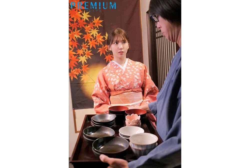 PRED-796 A Married Couple Runs A Hotel And Is Called To Serve A Drink To A Middle-aged Man... A Wife Falls Into A Creampie Entertainment That Doesn't End Even When The Morning Comes Ayaka Yamagishi Screenshot 9