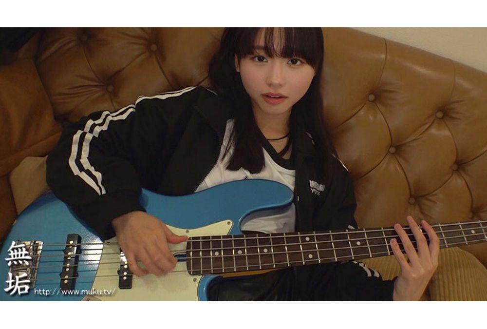 MUFR-011 The Day I Crossed The Line With Just A Female Friend. ~My Classmate Is A Female Bassist Chasing Her Dreams In A Band~ Screenshot 16