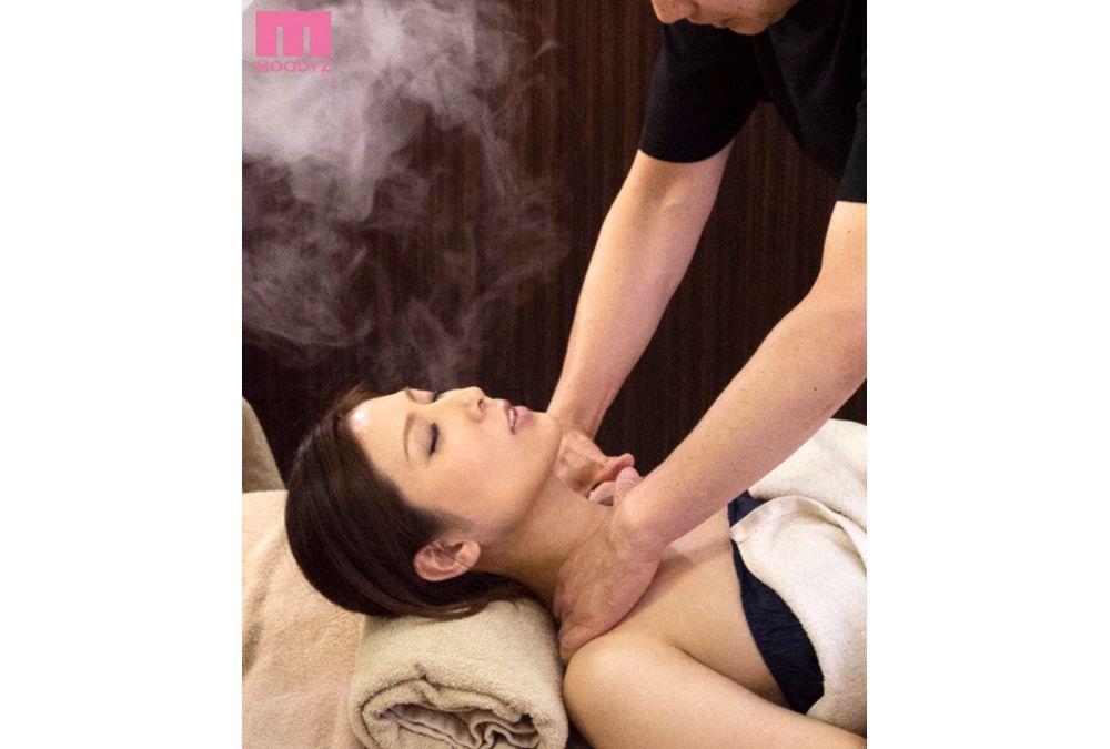 MIAD-643 Reverse Rejuvenated Wings Waist Cramps Beauty Salon Yuna Shiina Screenshot 8