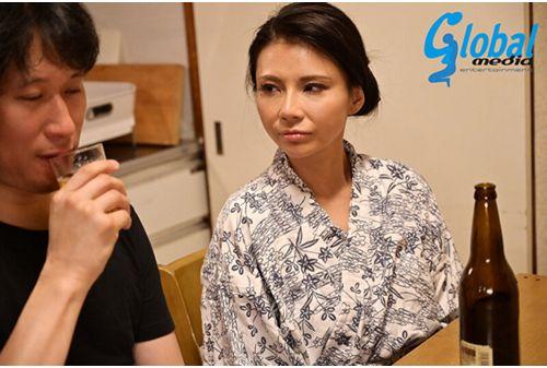 NEWM-013 Forbidden Sexual Intercourse With My Wife's Mother Part 2 Nijyuichi My Mother-in-law Is Better Than My Wife ... Ayumi Sakura Screenshot 4