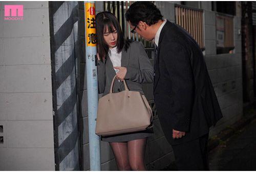 MIDA-219 Incontinent Female Teacher NTR - In Front Of Her Fiancee, She Is Addicted To The Aphrodisiac Dick Of The Perverted Vice Principal She Hates, And She Pisses Herself On Drugs And Gets Addicted To Premature Ejaculation - Nomiya Ann Screenshot 9