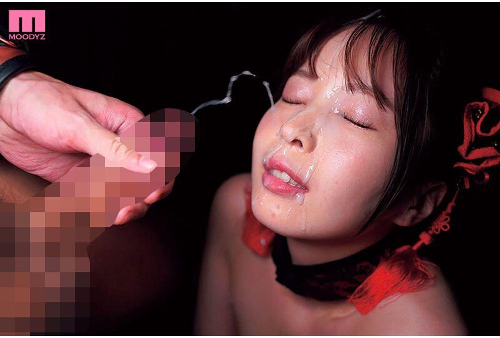 MIZD-553 Spray It All Over The Pretty Girl's Face! The Ultimate Laser Beam Facial Cumshot. Screenshot 12