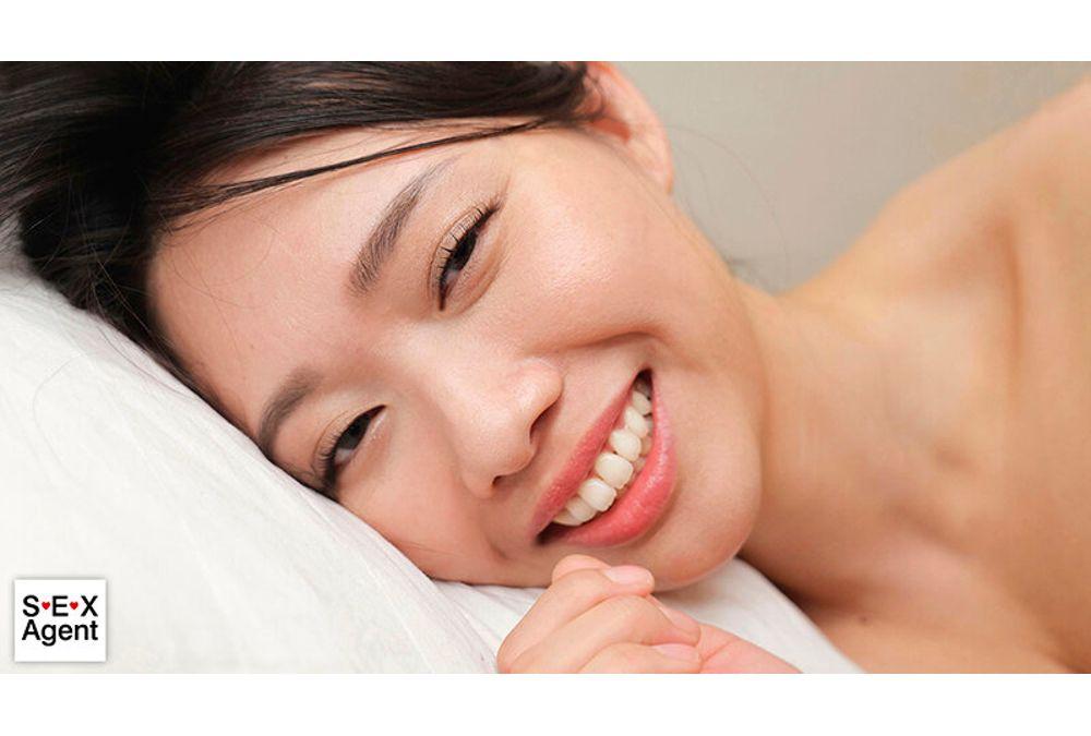 AGMX-253 Pull It Out With Your Face! Close-up Face Fingering Screenshot 15