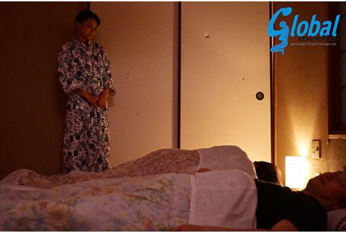 NEWM-013 Forbidden Sexual Intercourse With My Wife's Mother Part 2 Nijyuichi My Mother-in-law Is Better Than My Wife ... Ayumi Sakura Screenshot 5