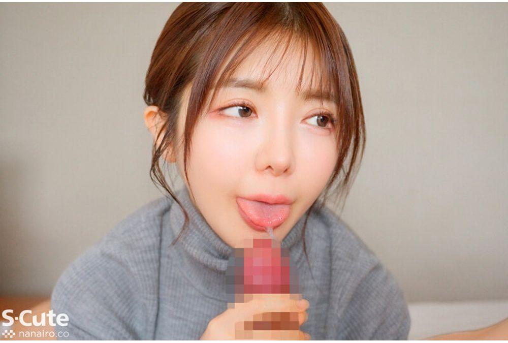 SQTE-703 This Girl Is Insane!! She Can't Stop Riding Him When It Feels Good, Lots Of Saliva And Love Juice, Slippery Sex. Zenba Mami Screenshot 13