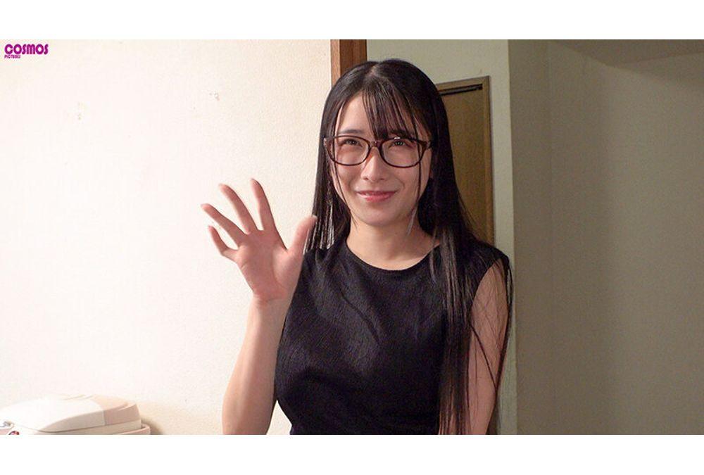 HAWA-362 An Amateur Wife Is Given One Condom At The Home Of An Ordinary College Student, But She Is Not Satisfied With Just One Condom And Allows Him To Cum Inside Her Twice During Her Stay. A Horny Wife, Hikari, 32 Years Old, Shakes Her Fair, Soft Ass In A Fierce Cowgirl Position. Screenshot 18