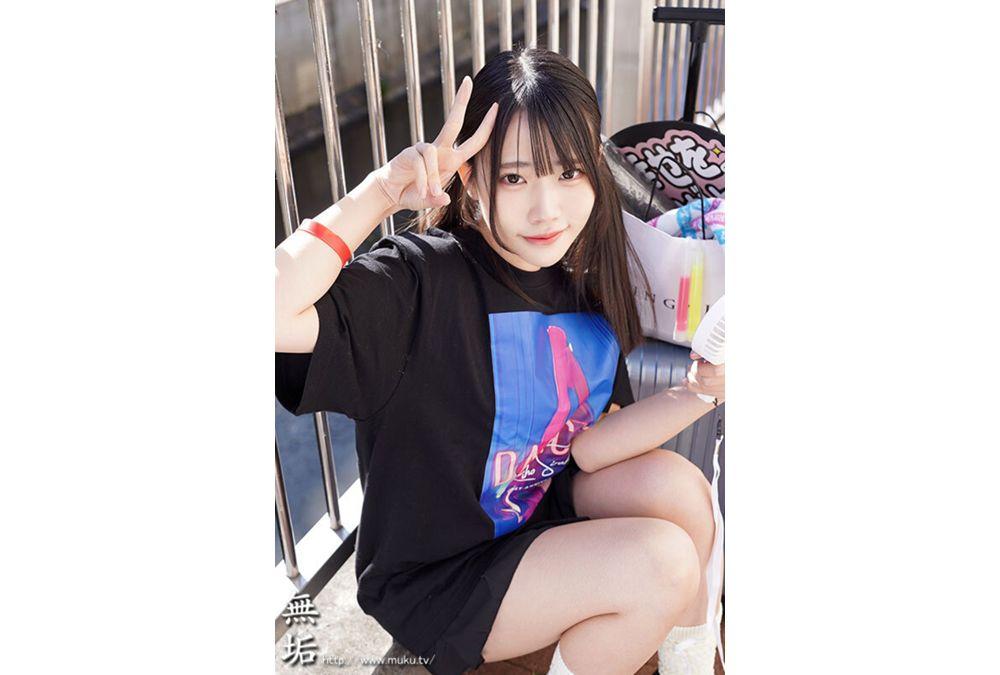 MUFR-008 I'm A Female Otaku Of Underground Idols. The Day I Crossed The Line With Just A Female Friend. ~I Was More Into My Close Female Friend Who Was Also A Fan Of The Same Idol Than The Idol I Was Supporting.~ Screenshot 11