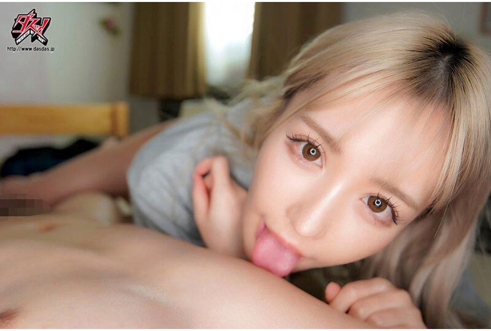 DSOD-002 A POV Video Of A Depressed Younger Sister Whispering "If This Gets Out, My Life Will Be Over," Which Shatters The Protagonist's Self-control, Leading To Multiple Ejaculations Inside Her. (Hyakuei Sarina) Screenshot 18