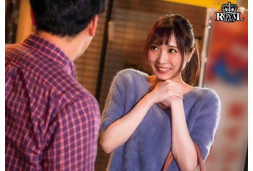 ROYD-043 The Signboard Girl Of A Super Cute Izakaya Is Immediately OK! Takamine's Flower, Which Seems To Be Reachable But Not Reachable, Was A Compliant M Daughter Of A Man Who Would Allow Gonzo And In-store Etch If Invited. Tsukino Sakura Screenshot
