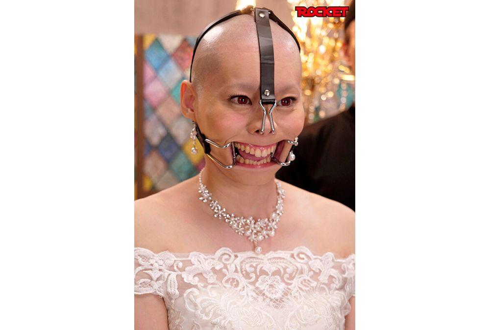 RCTD-731 The Ultimate Evolution Series Of Delusional Items: Humiliating Erotic Brainwashing App Spin-off - The Completely Shaved Head Edition ~As She Suffers The Misfortune Of Becoming Humiliatingly Bald And The Brainwashing Progresses, She Transforms Into A Woman Who Goes All Out In Shameful Acts~ Screenshot 15