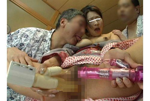 MILF-65 A Sexy Japanese-style Mature Woman Masturbates While Her Pussy Throbs Screenshot