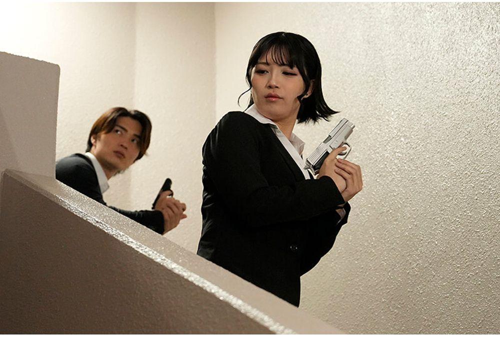 ARAN-106 The Cruelty Of A Transsexual Investigator: The Torture Of Madness Episode-01: The Ultimate Humiliation!! A Cruel Execution Platform Where A Proud Woman's Body Is Tormented Mari Ruri Screenshot 17