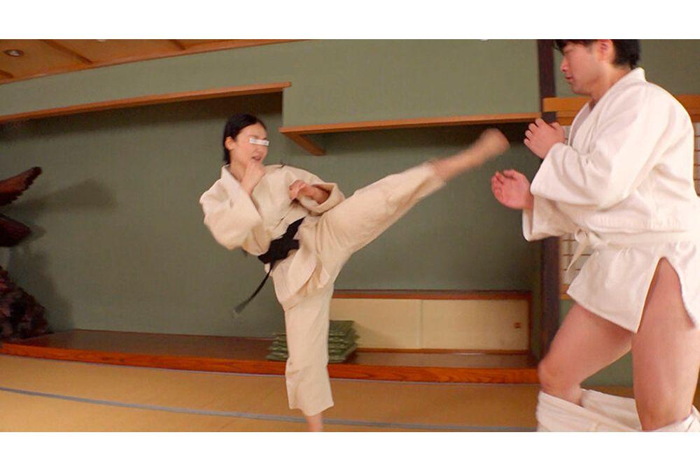 DVMM-292 Ordinary Men And Women Monitoring AV: Martial Arts College Girl Vs. Sexual Harassment Rapist [Judo/Shorinji Kempo/Kendo] Win And Get 1 Million Yen! Lose And Get An Instant Creampie! Stand Up To The Sexual Harassment Attacks With No Rules! A Heated 3-match Battle! Screenshot 10