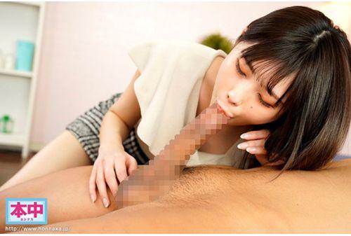 HMN-003 Extremely Slim Beautiful Girl Who Is Too Delicate Ukiuki Waist Swinging Cowgirl's First Raw Vaginal Cum Shot Hinano Tachibana Screenshot