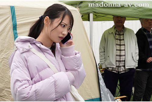 JUR-326 Neighborhood Camp NTR: Shocking Footage Of A Wife Cheating On Her Husband And Getting Creampied Over And Over Again In A Tent, [Viewer Discretion Advised] - Tsukinoe Sui Screenshot 9